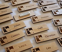 Distintivi in legno