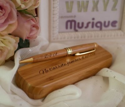 Penna in legno e scatola personalizzata