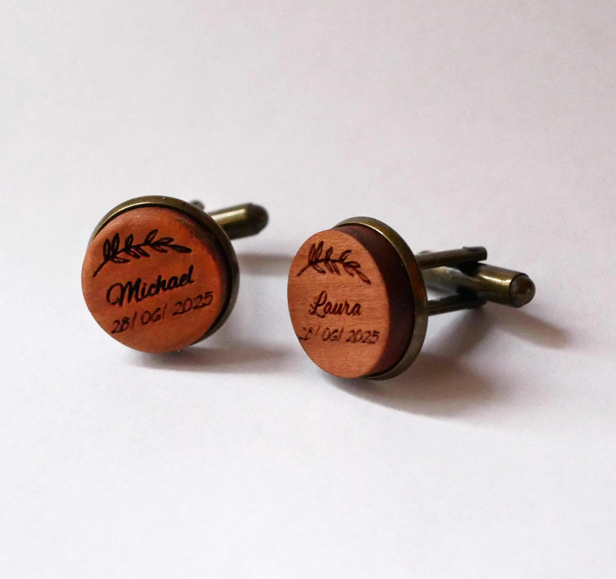 Gemelli in legno in bronzo invecchiato 16 mm personalizzabili