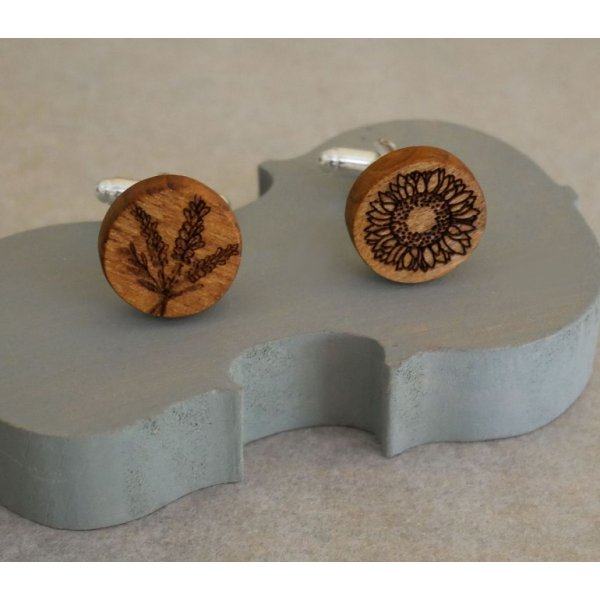 Gemelli in legno di ciliegio con incisione dei vostri disegni