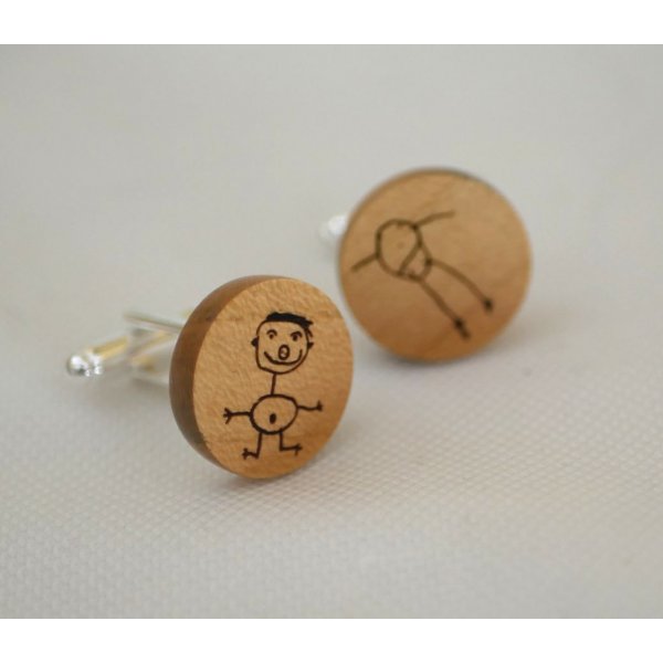 Gemelli in legno di ciliegio con incisione dei vostri disegni