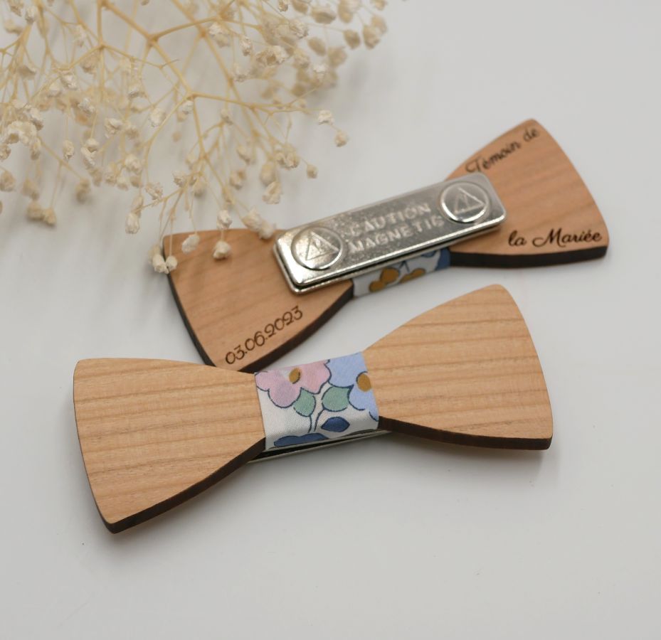 Mini spilla papillon in legno da personalizzare