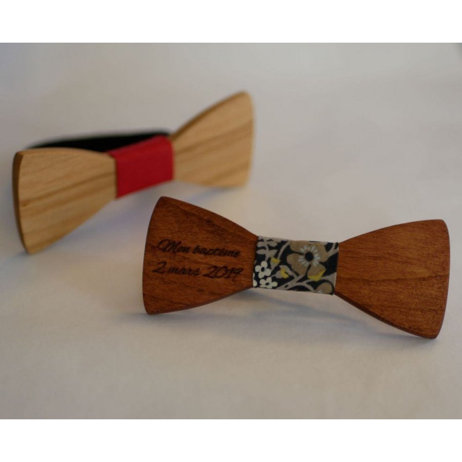 Mini spilla papillon in legno da personalizzare