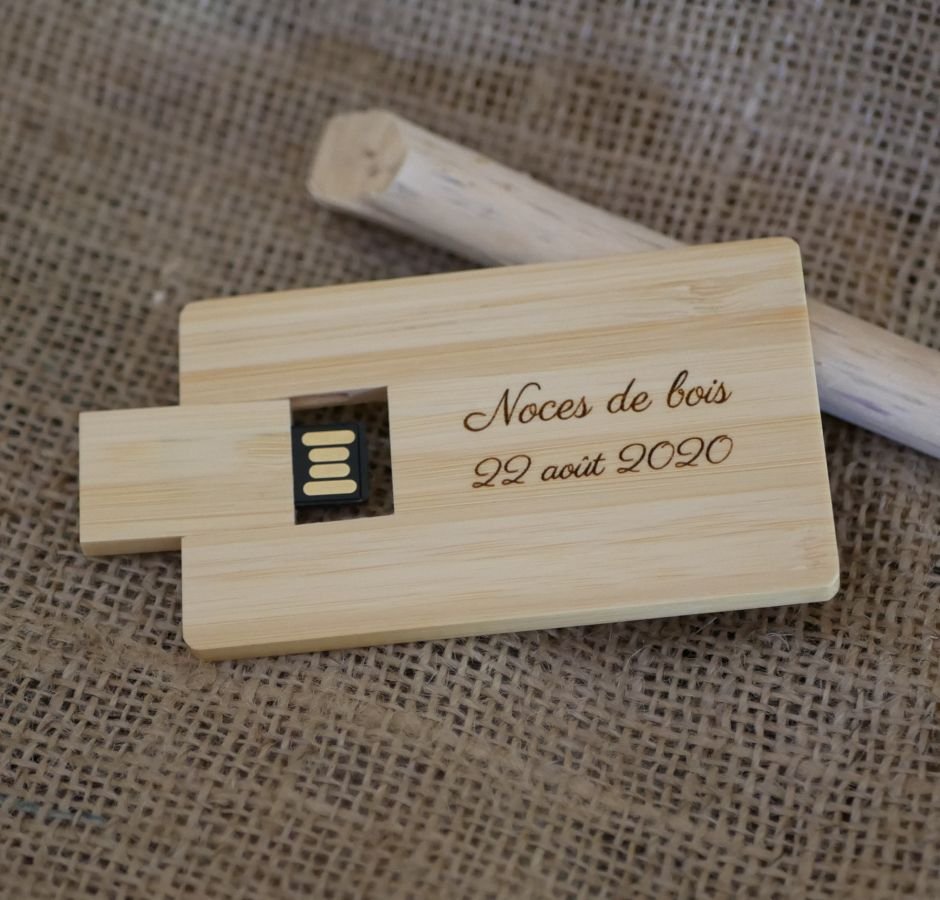 Chiave USB da 32 GB Scheda in legno di bambù da personalizzare con incisioni
