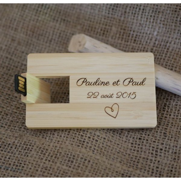Chiave USB da 32 GB Scheda in legno di bamb&ugrave; da personalizzare con incisioni
