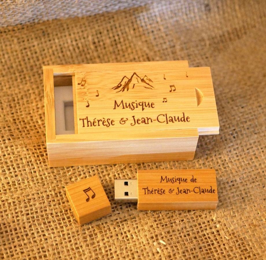 Chiave USB 3.0 da 32 GB in una scatola di bambù da personalizzare con un'incisione 