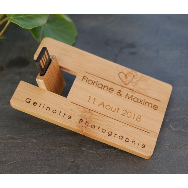 Chiave USB da 32 GB Scheda in legno di bamb&ugrave; da personalizzare con incisioni