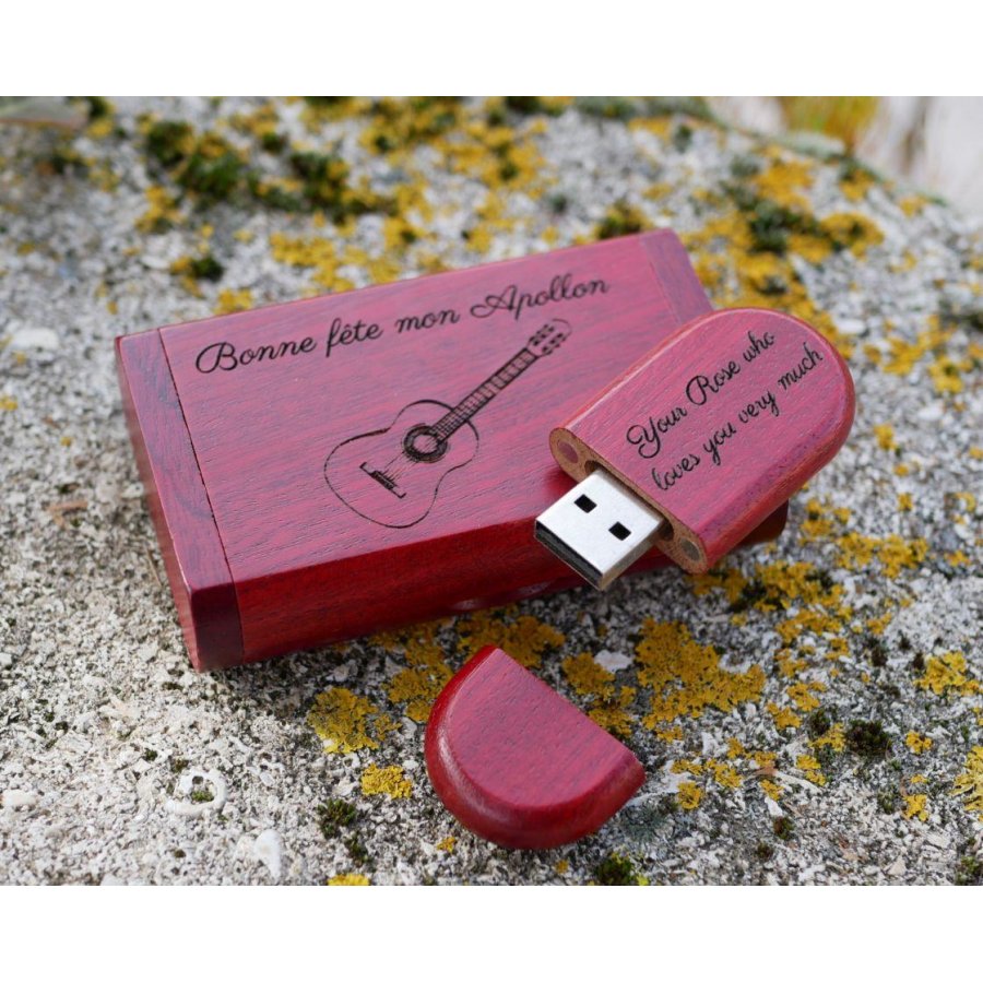 Chiavetta USB 32 GB 3.0 in legno rosso con scatola per incisioni