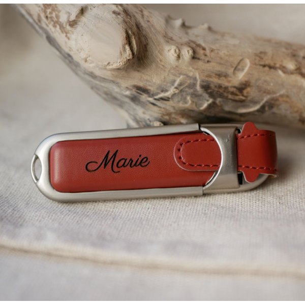 Chiave USB da 32 Gb con custodia in pelle marrone da personalizzare