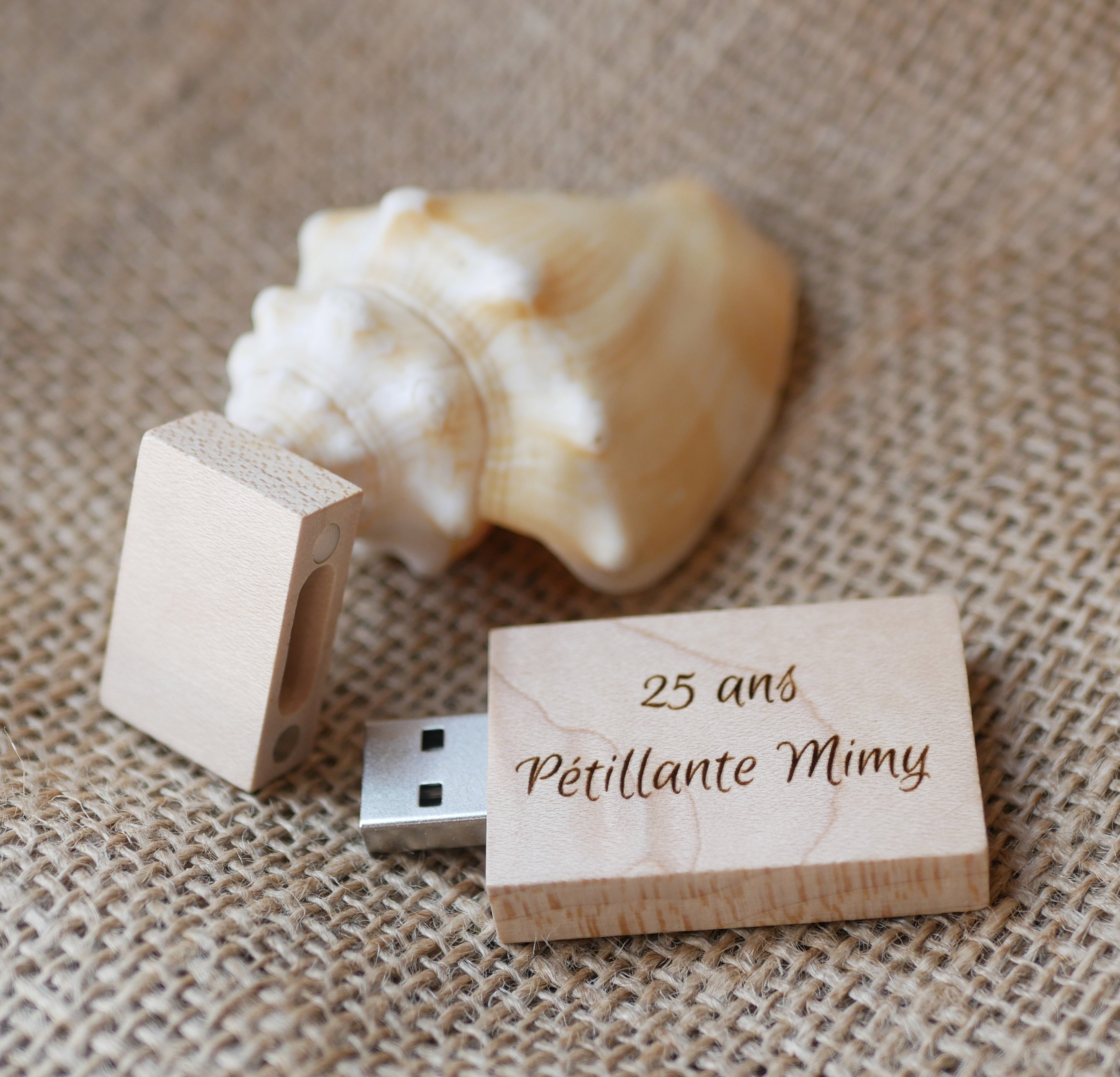 Chiave USB rettangolare in legno da 32 GB da personalizzare tramite incisione