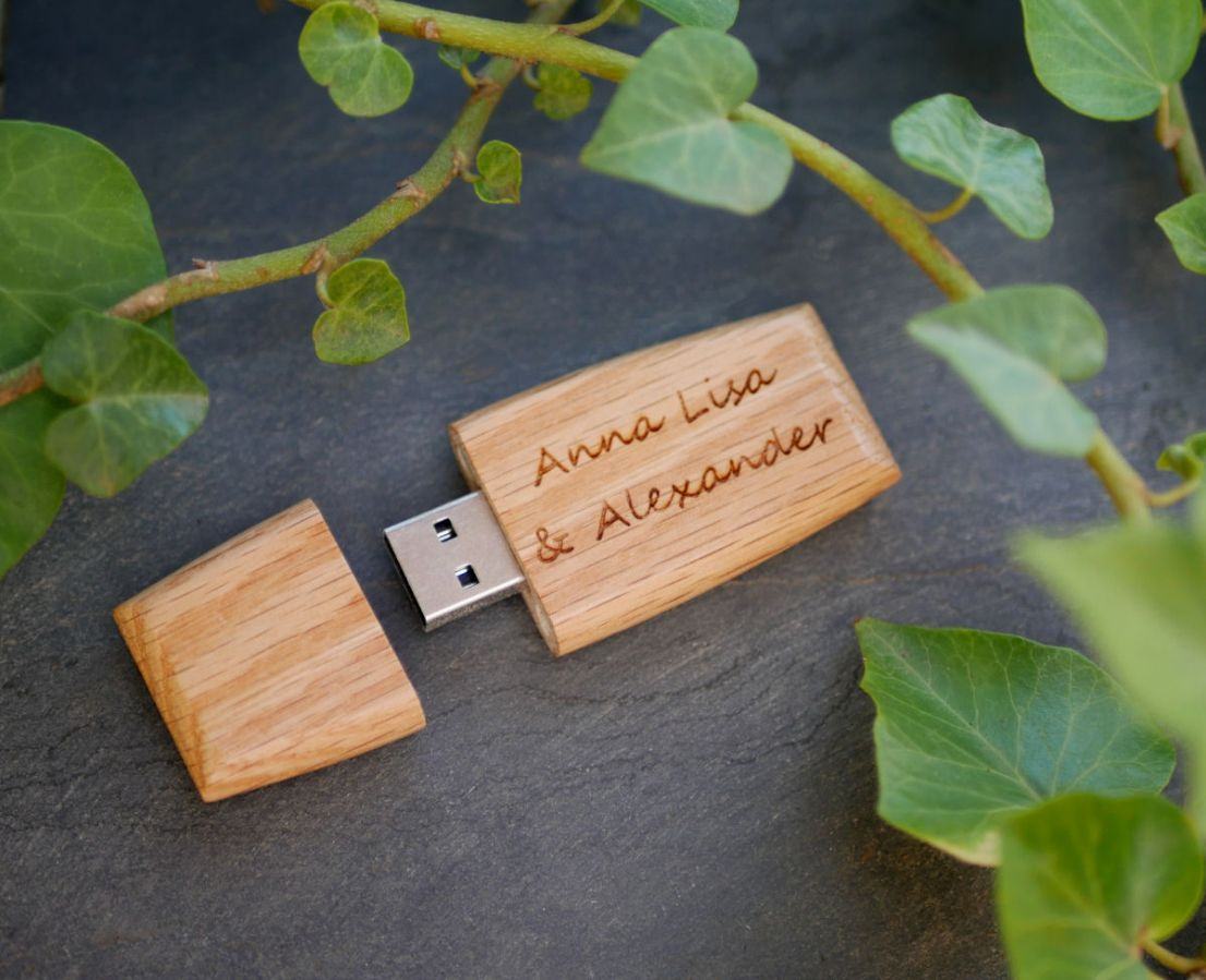 Chiave USB in legno da personalizzare con un'incisione