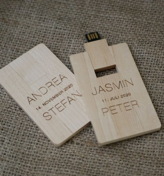 Chiave USB incisa in legno d'acero da personalizzare