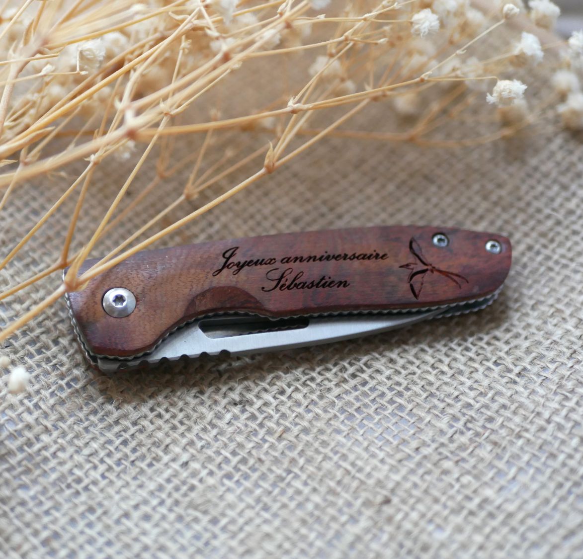 Coltello con manico in legno inciso da personalizzare