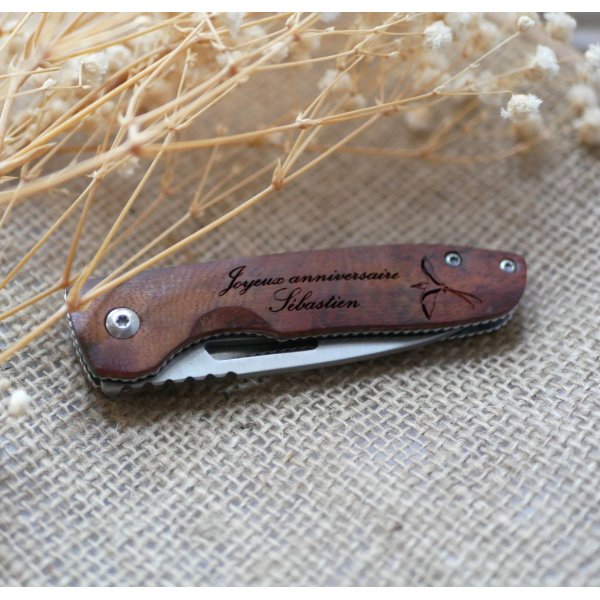 Coltello con manico in legno inciso da personalizzare