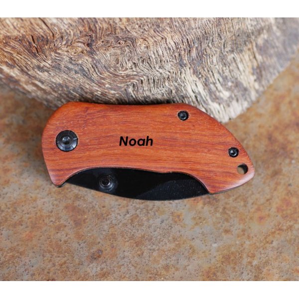 Coltello piccolo con manico in legno da incidere