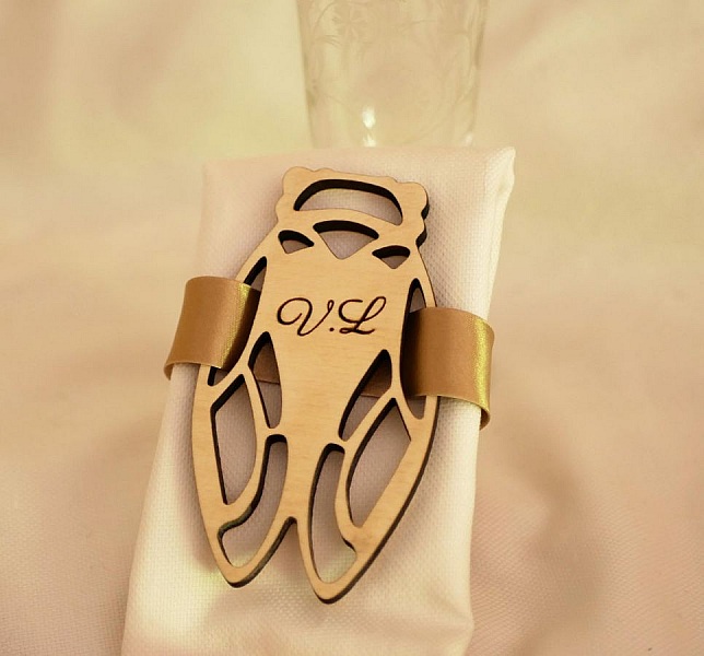 5 segnaposto in legno Cicada da personalizzare con il vostro nome