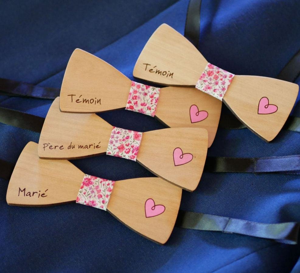 Papillon in legno con cuore inciso e dipinto da personalizzare realizzato in Francia