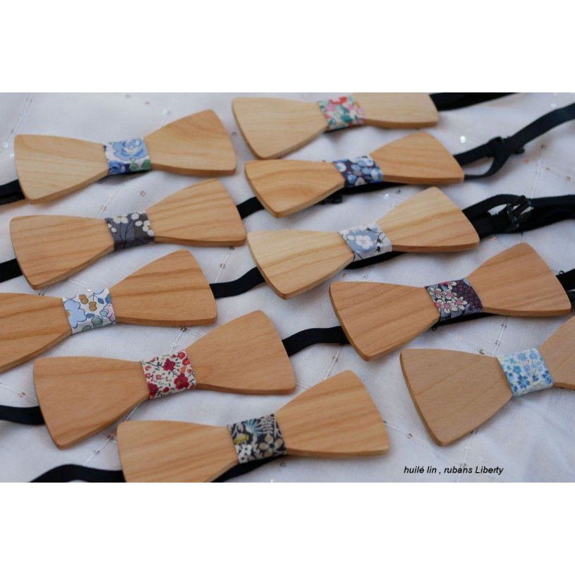 Papillon in legno di ciliegio oliato con lino da personalizzare realizzato in Francia