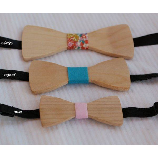 Papillon con bordi dritti in legno naturale francese da personalizzare con incisione made in France