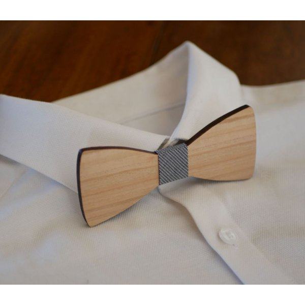 Papillon con bordi dritti in legno naturale francese da personalizzare con incisione made in France