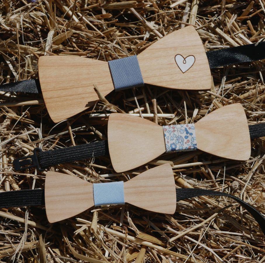 Papillon per bambini in legno chiaro da personalizzare realizzato in Francia