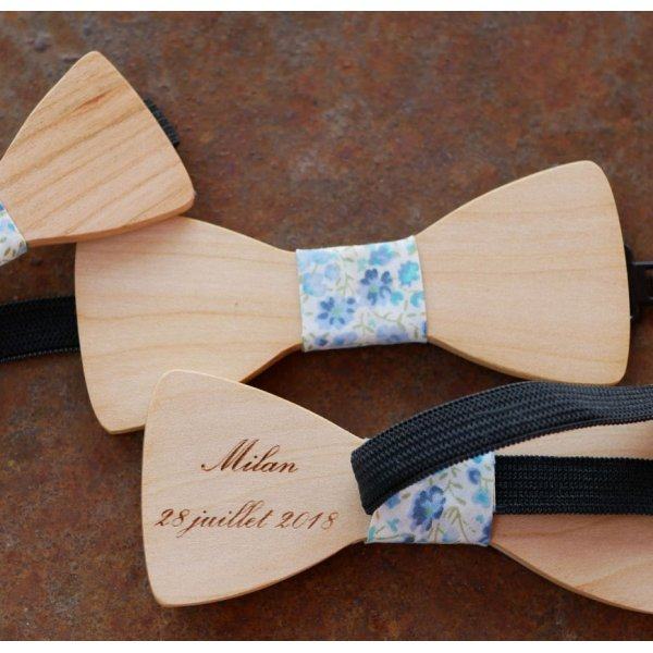 Papillon per bambini in legno chiaro da personalizzare realizzato in Francia