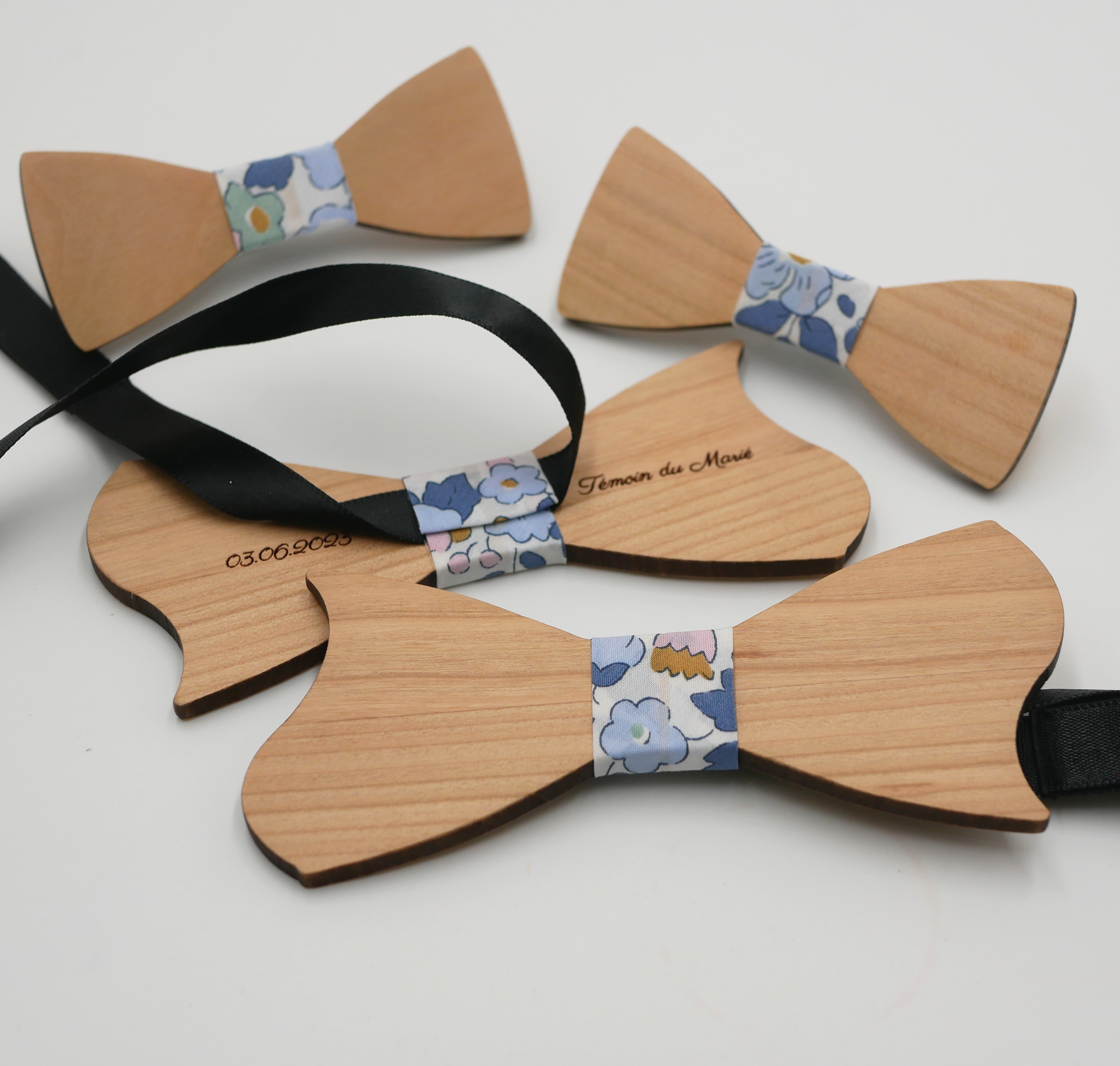 Papillon asimmetrico in legno di ciliegio da personalizzare Made in France