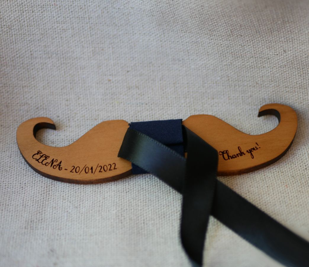 Papillon Moustache in legno di ciliegio da personalizzare made in France
