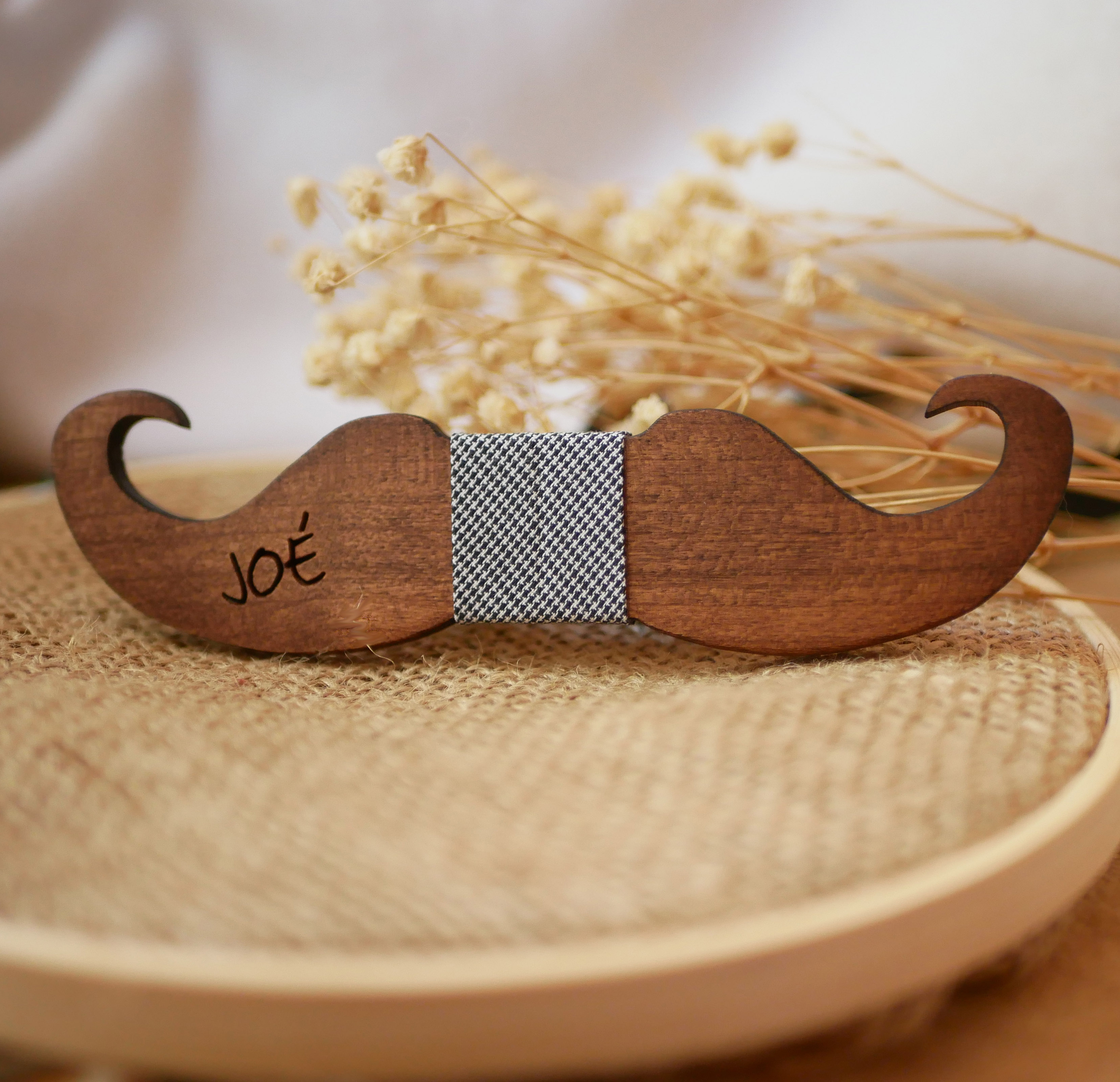 Papillon Moustache in legno colorato da personalizzare made in France