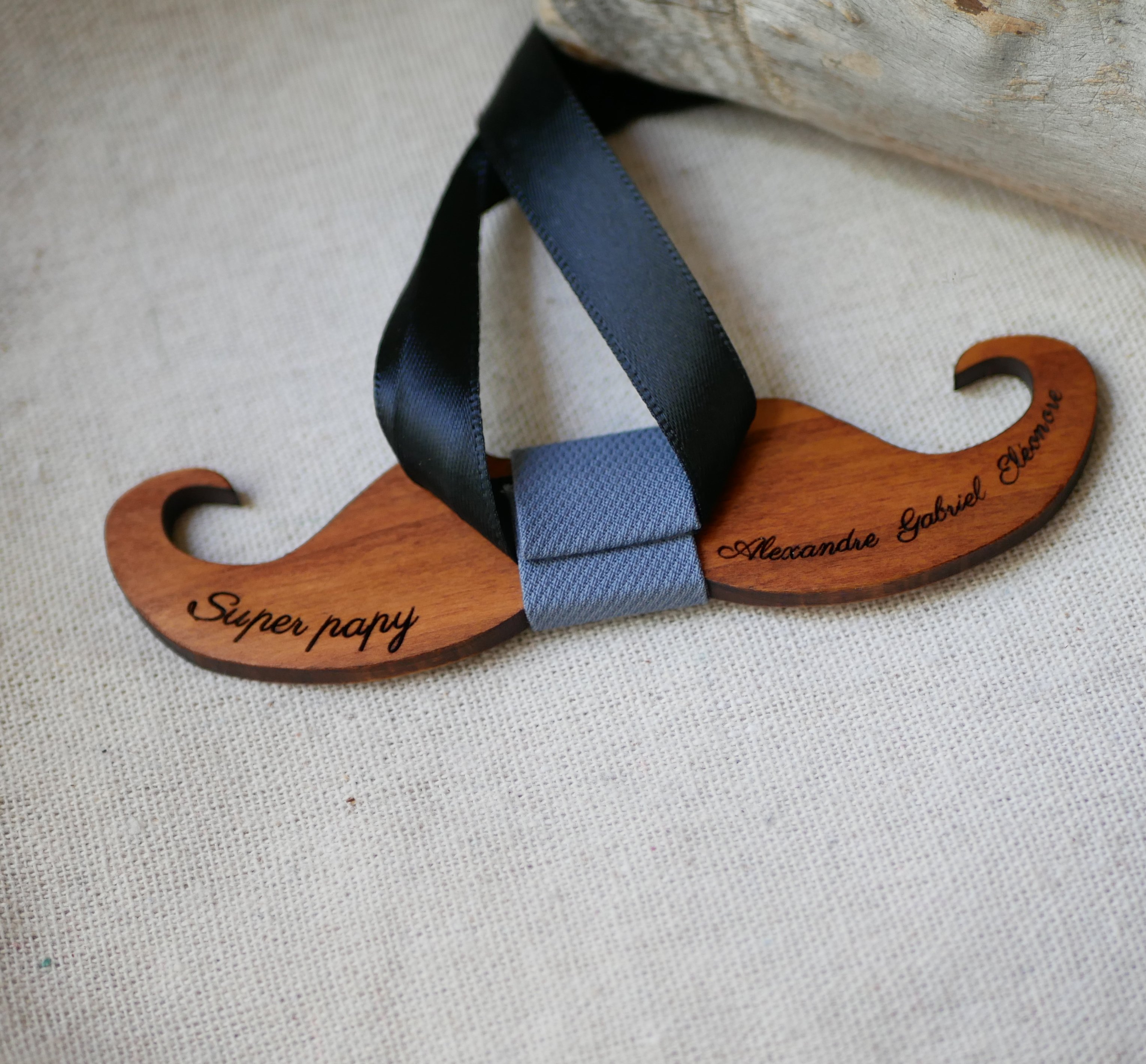 Papillon Moustache in legno colorato da personalizzare made in France