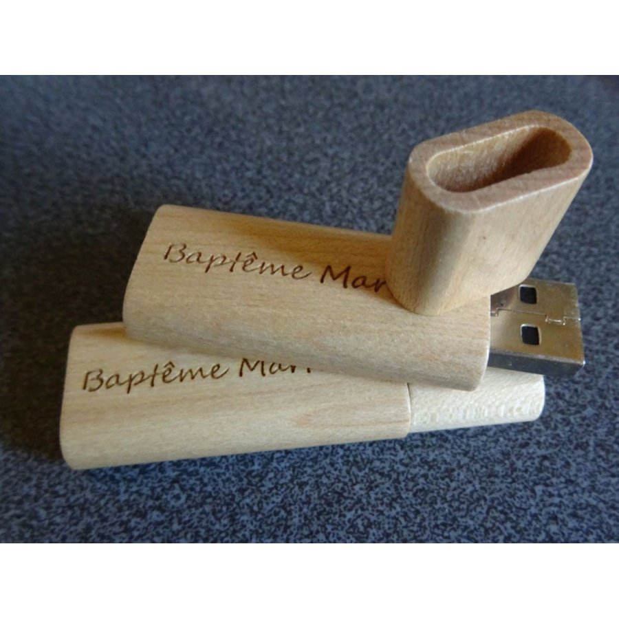 Piccola chiave USB in legno incisa da personalizzare