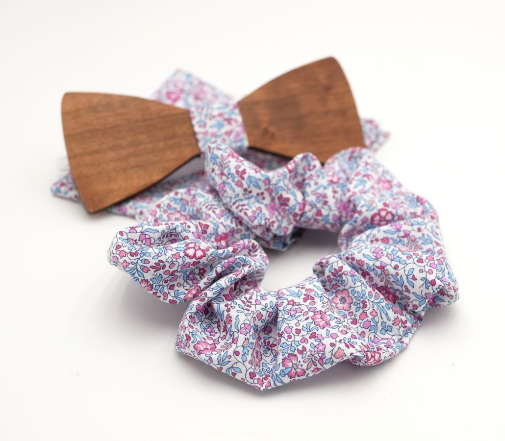 Pochette Liberty Katie + scrunchie + papillon in legno