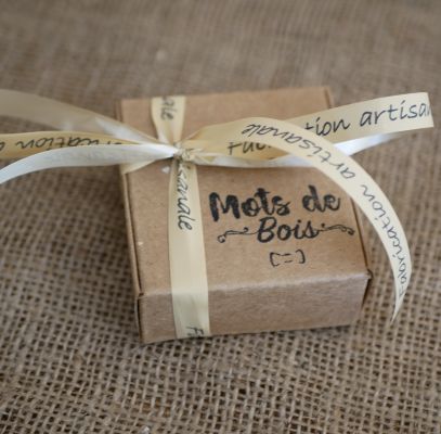 Scatola di cartone a 5 scomparti con bolduc (+ 2.00 €)