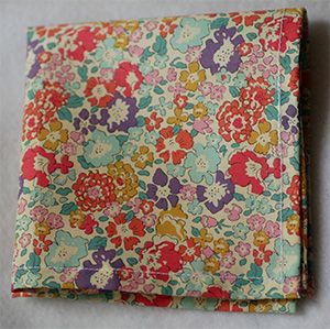 L12-Liberty Michele +Tasca quadrata (+ 10.80 &euro;)